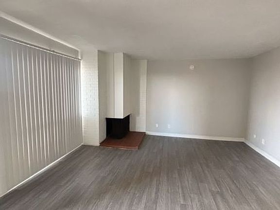 2nd image of 1330 Louisiana Blvd NE #101