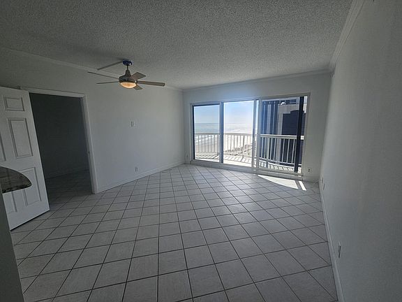 5th image of 3101 Boardwalk #1901-2