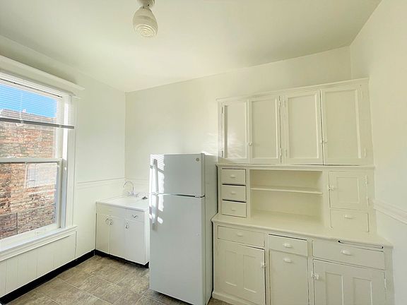 5th image of 743 Polk St #440