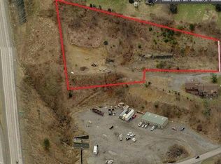 Redoak St, Summersville, WV 26651