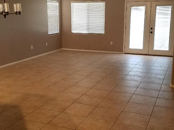 3rd image of 2045 E Indian Wells Dr