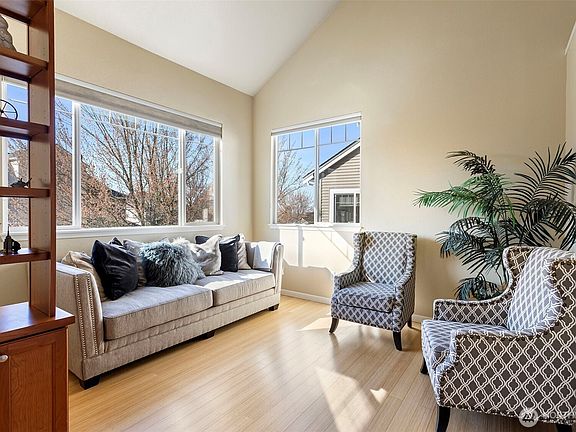 2nd image of 4632 Morris Avenue S #4632