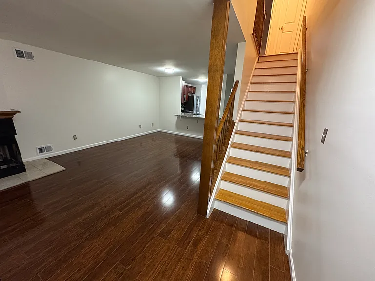 230 Washington Ave — Photo 2