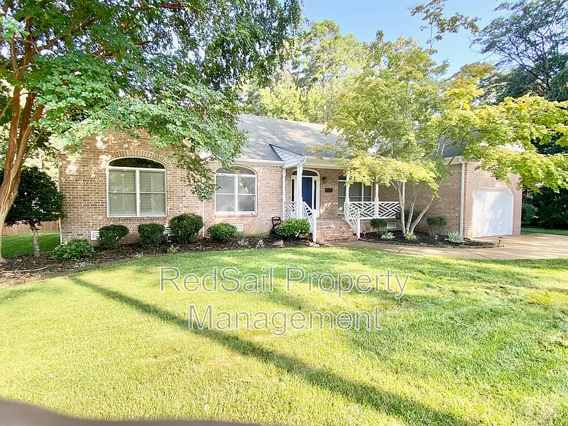 809 Captain John Smith Rd