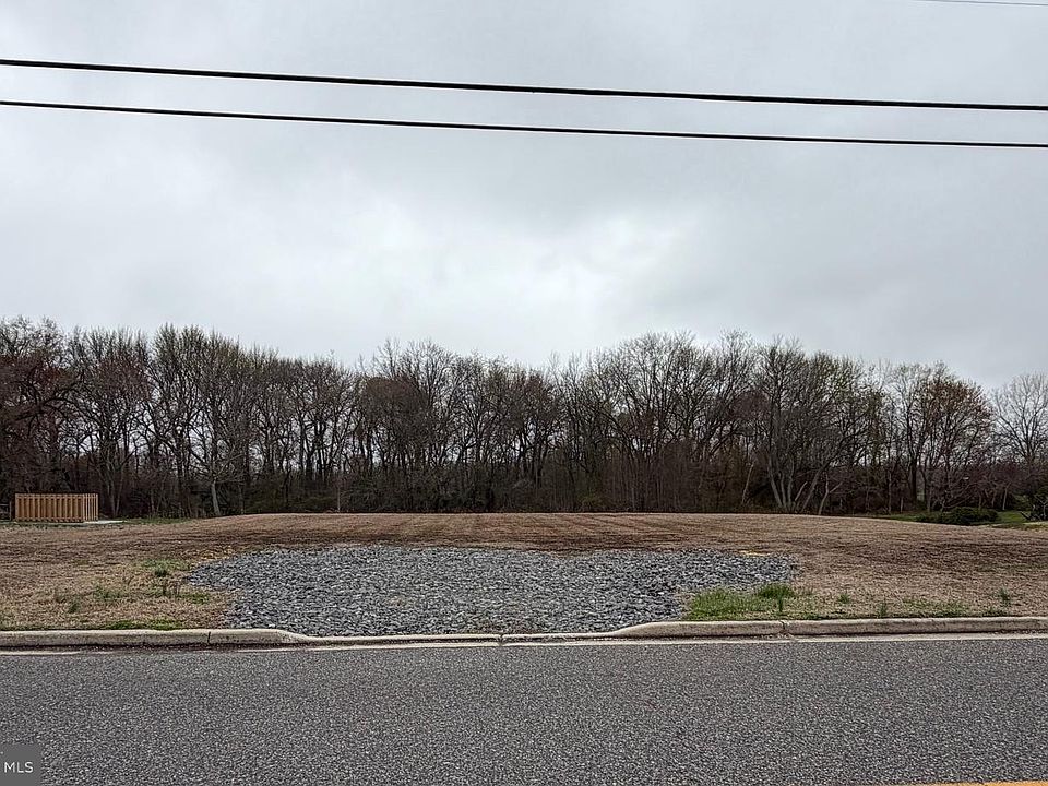 1st image of N Railroad Ave