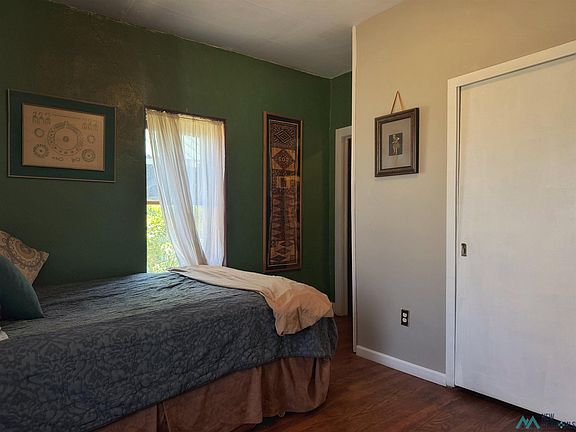 4th image of 415 Moreno St