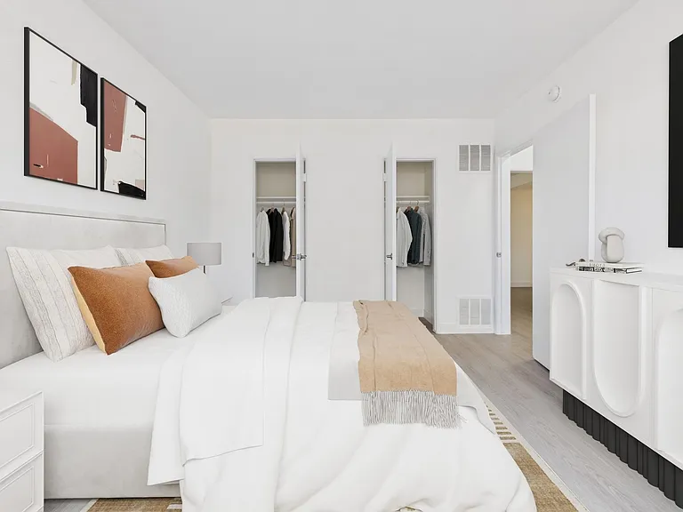 Sepulveda Apartments — Photo 7