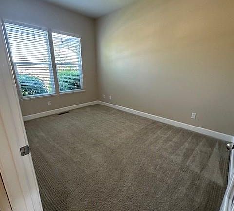 4th image of 5759 Desert Mirage Dr