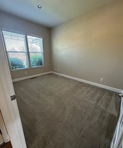 5759 Desert Mirage Dr — Photo 4