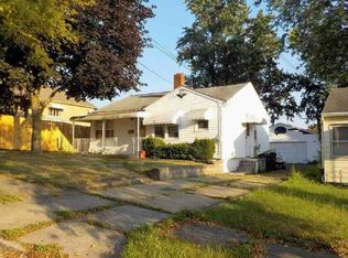 42 Clinton Ave, Akron, OH 44301
