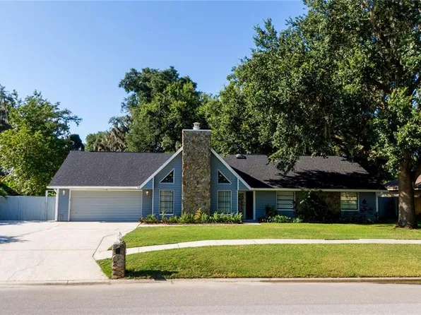 2413 Stonehill Ave, Valrico, FL 33594