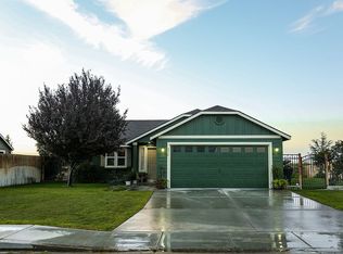 6315 Mission Ridge Dr, Pasco, WA 99301