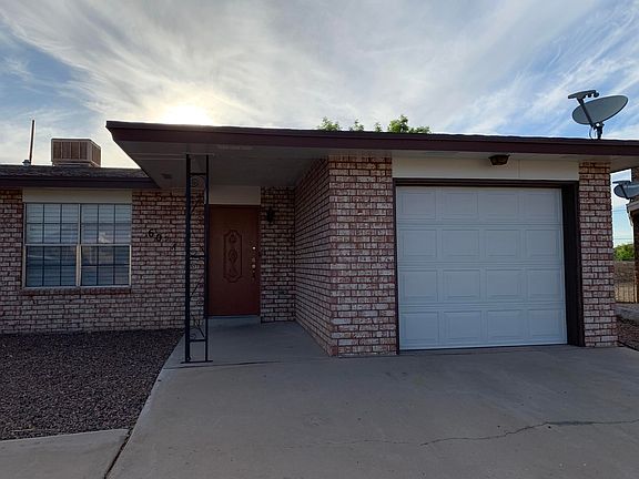 3rd image of 609 Alicante Way