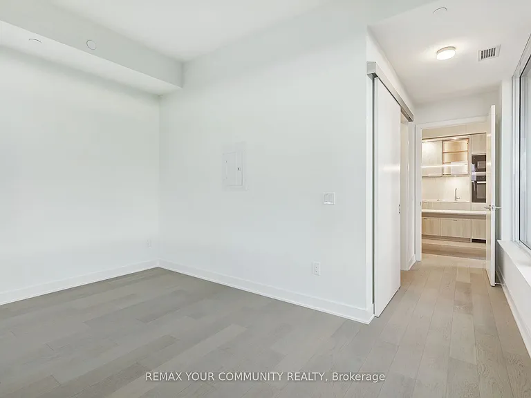 11 Yorkville Ave N #4402 — Photo 14