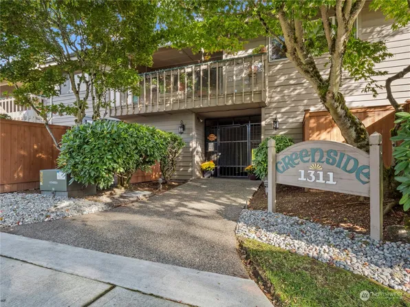 1311 N Highlands Parkway #1, Tacoma, WA 98406