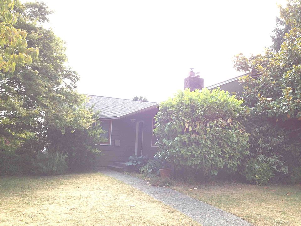 2nd image of 3303 NE 80th St