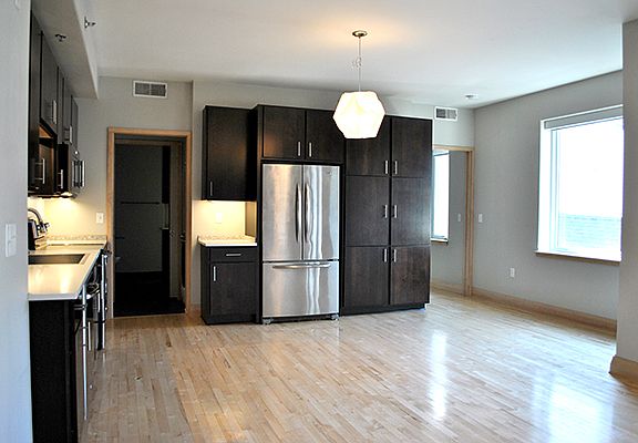 4th image of 1509 N Jackson St APT 203