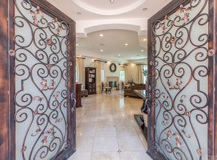 4827 Reforma Rd, Woodland Hills, CA 91364