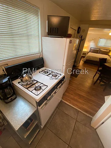 1726 N Franklin St #B Photo 1 1726 N Franklin St #B Photo 1