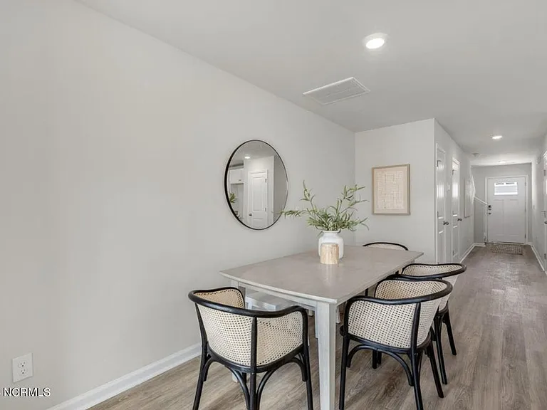 5784 Harebell Rd — Photo 10
