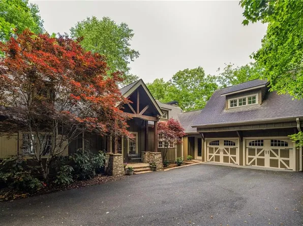 137 N Sanderlin Mountain Dr, Jasper, GA 30143