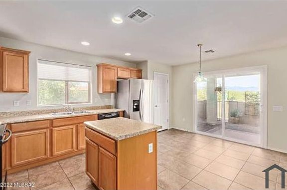 2nd image of 6058 S Hawks Hollow Ct