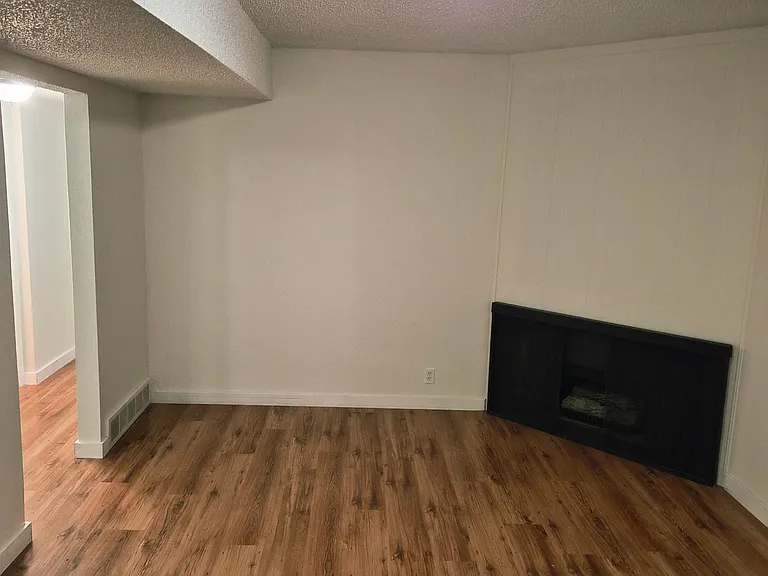 Magnussen Apartments — Photo 30