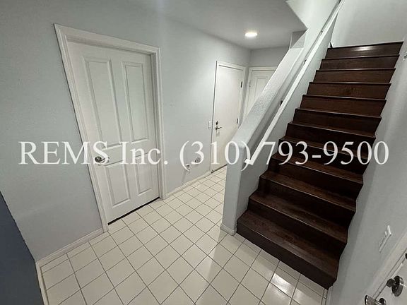 2nd image of 8620 Belford Ave APT 502