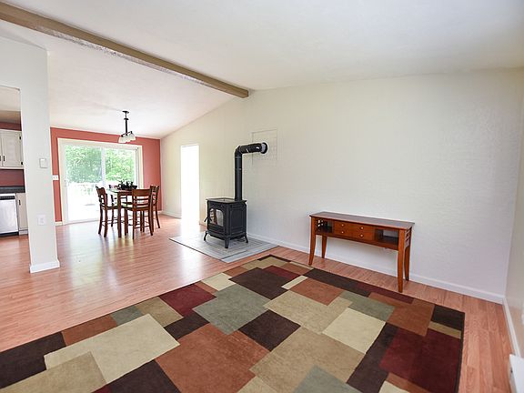 4th image of 1 Eastman Dr