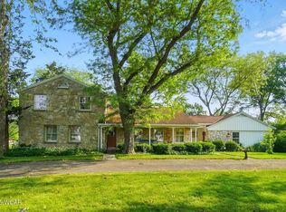 1010 Glynwood Rd, Wapakoneta, OH 45895