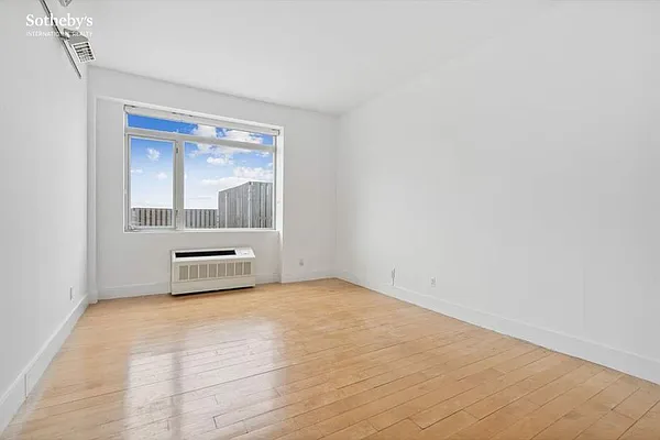 Rented by Sotheby's International Realty | media 7