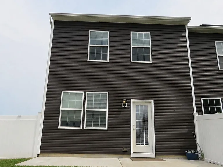 50 Peregrine Way — Photo 23