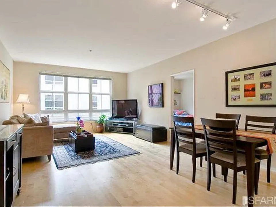 821 Folsom St #202