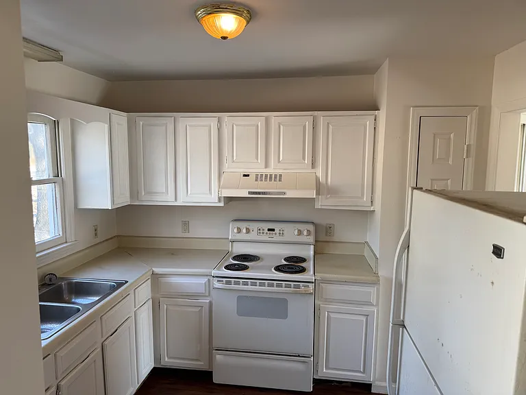 8119 Perry Creek Rd — Photo 1