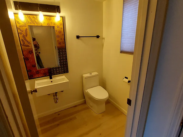 823 W Birch Ave #B — Photo 9
