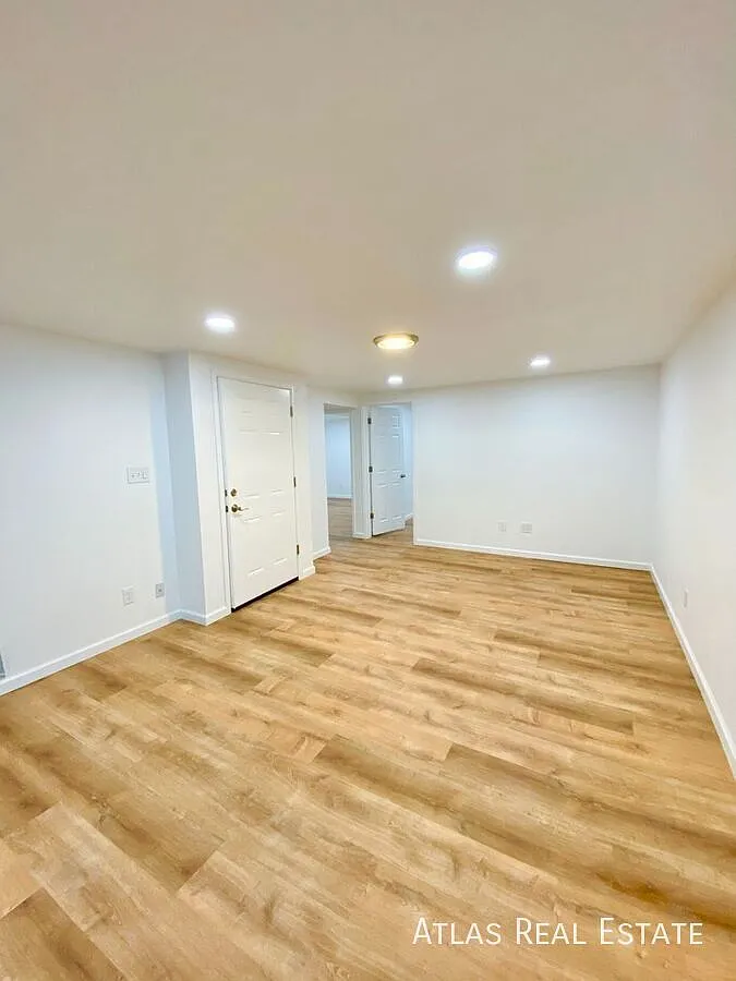 Brand New, Lower-Level Duplex!! 2 Bed, 1 Bath Unit! — Photo 4