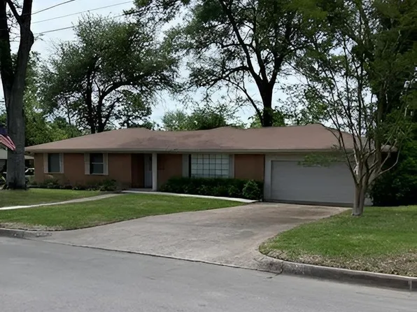 1433 Westfield St, Tyler, TX 75701