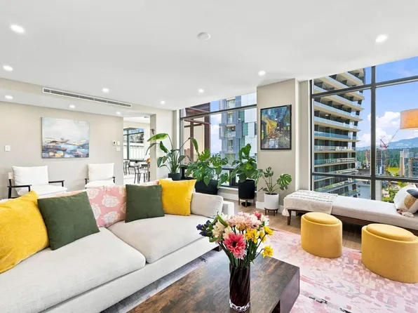 1500 Alberni St #15C, Vancouver, BC V6G 3C9