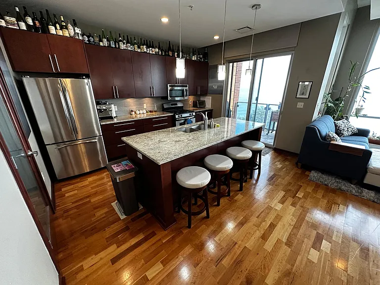 311 E Superior St #902 — Photo 27