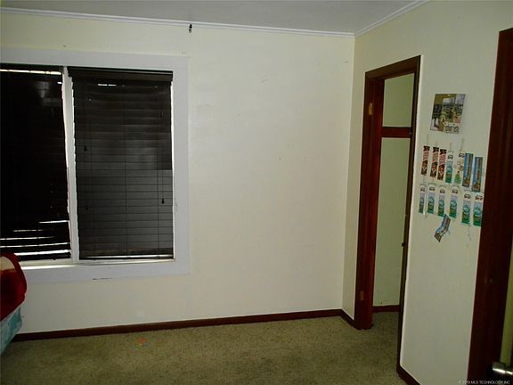 5th image of 1529 N Columbia Pl