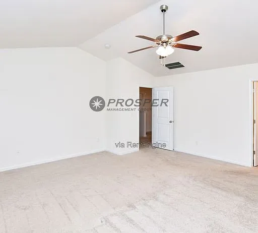 248 Elmhaven Dr — Photo 32