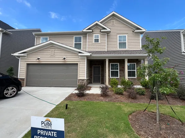 5243 Hatcher Creek Rd, Charlotte, NC 28215