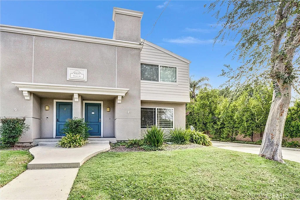 3 bed, 1423 sqft, $4,000 — Photo 1