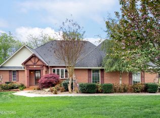 111 Nunnehi Trl, Vonore, TN 37885