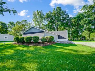 2416 Garden Park Dr, Fort Wayne, IN