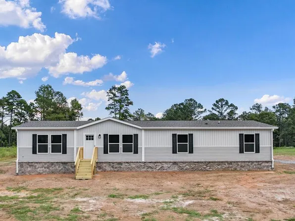 1958 Gilley Mill Rd, Headland, AL 36345