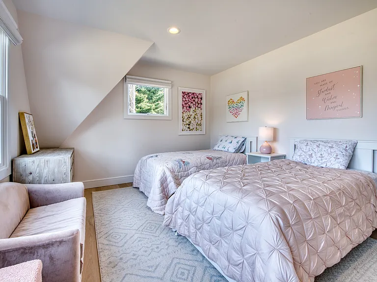 14 Cedar Dr — Photo 8