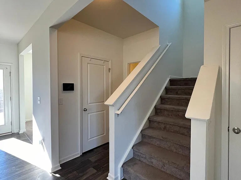 603 Falls Ln — Photo 14