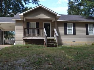651 Greenview Dr, Albertville, AL 35950