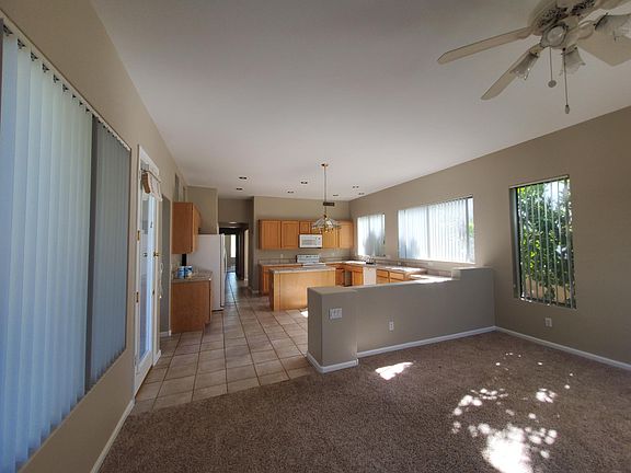 3rd image of 613 W Raven Dr